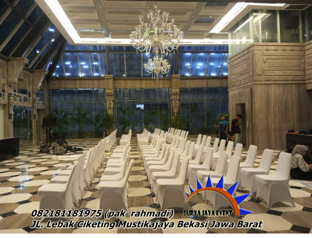 MENYEWAKAN KURSI FUTURA KEBON KELAPA GAMBIR JAKARTA PUSAT