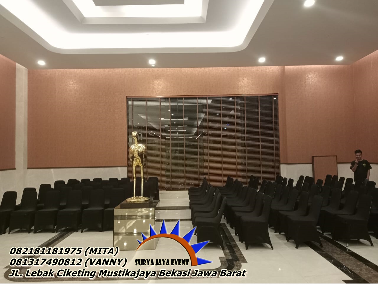 SEWA KURSI FUTURA COVER HITAM KAWASAN BELIKAT NUSANTARA JAKARTA