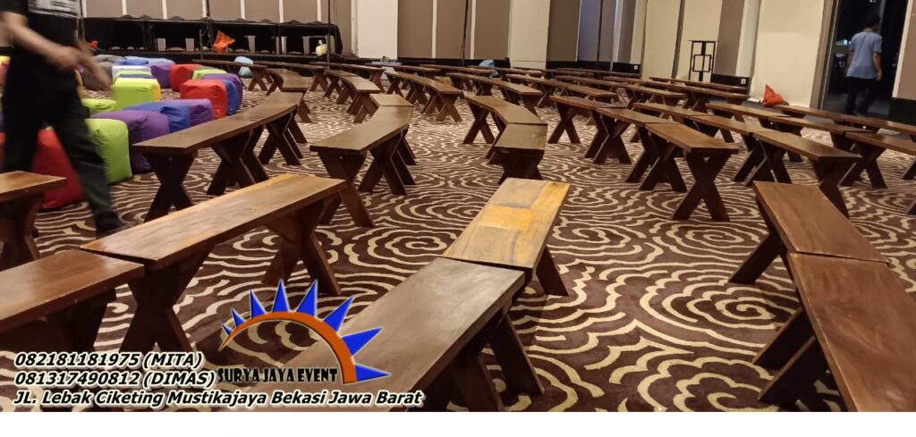 DISEWAKAN MEJA DAN KURSI TAMAN KAYU JATIASIH BEKASI 