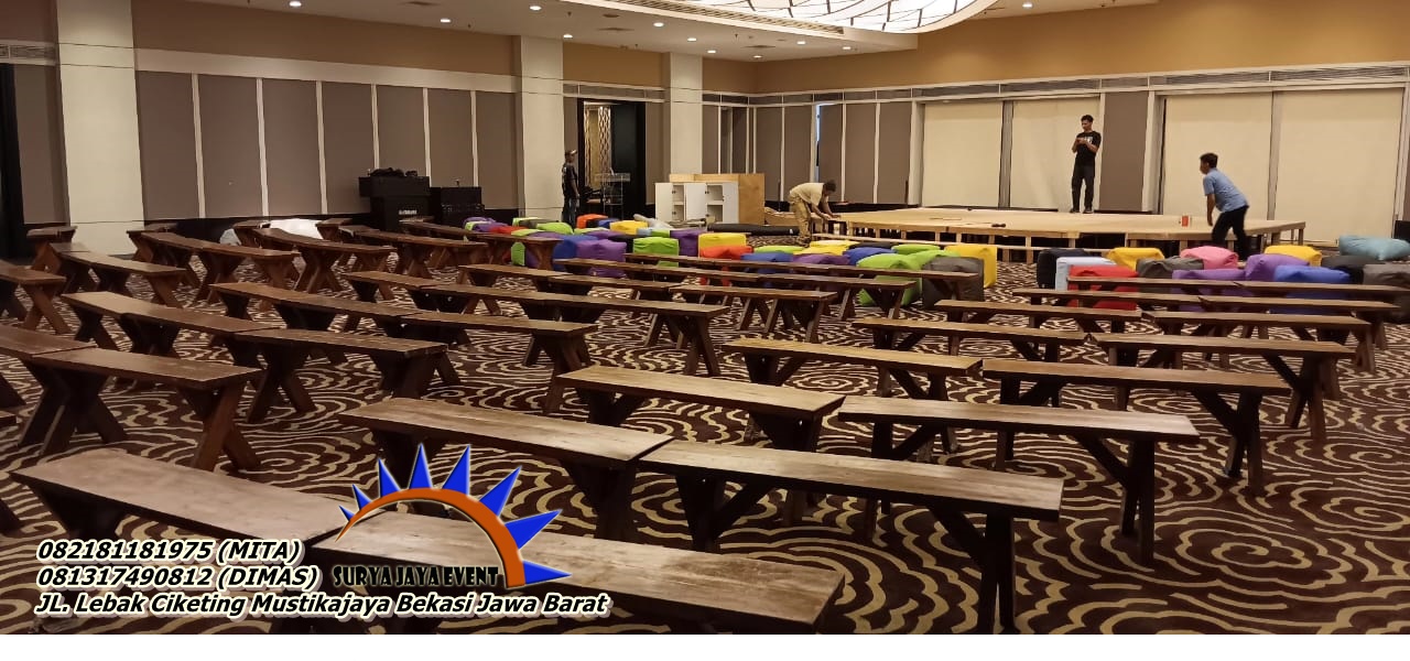 DISEWAKAN MEJA DAN KURSI TAMAN KAYU JATIASIH BEKASI