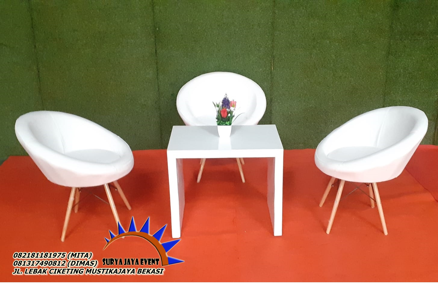 DISEWAKAN SOFA QUEEN PUTIH AREA DEPOK KOTA