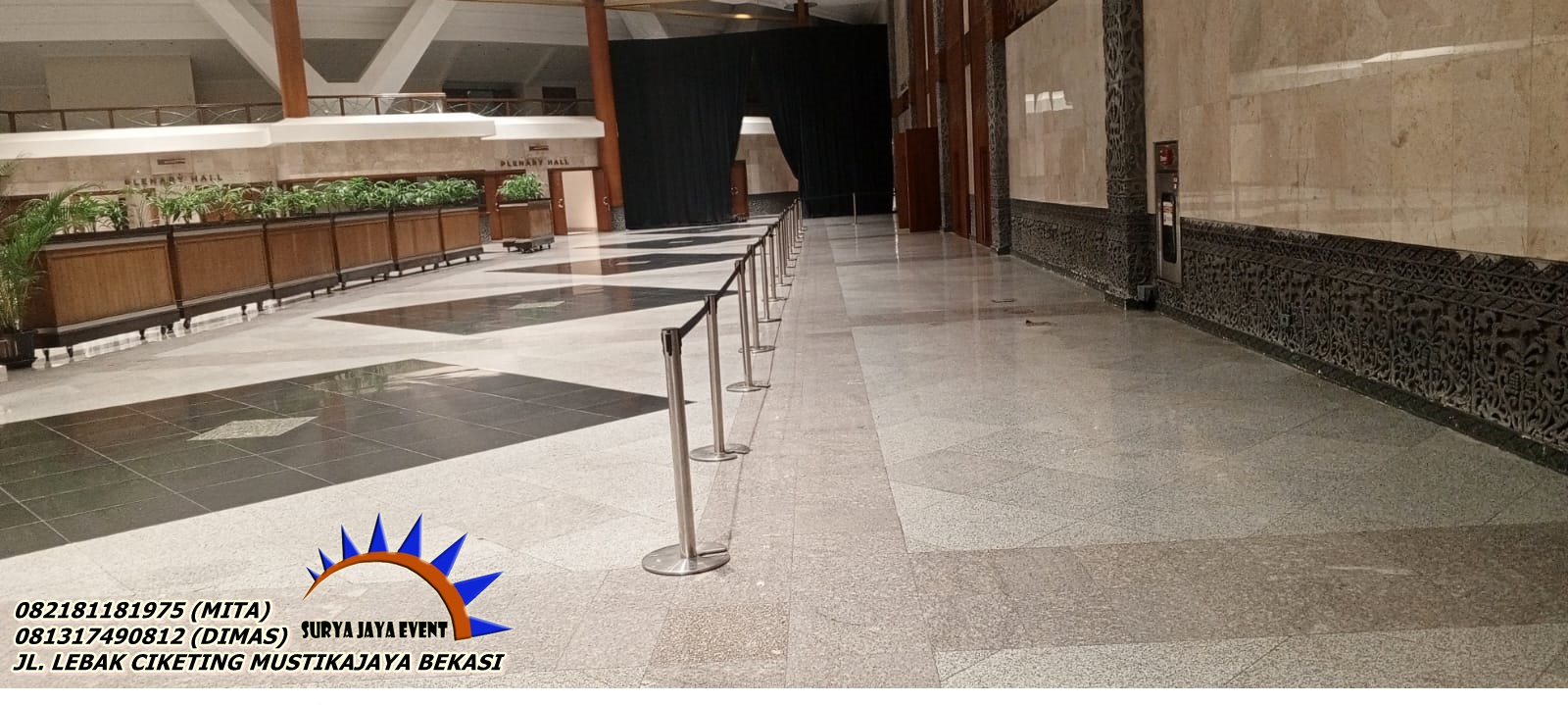 SEWA TIANG ANTRIAN SIAP KIRIM AREA JAKARTA TIMUR