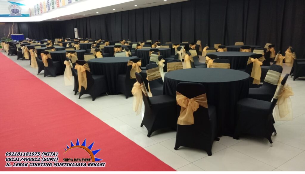 Sewa Meja Bundar D120cm Skirting Hitam Topping Gold Jakarta 