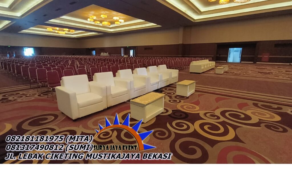 MENYEWAKAN SOFA KOTAK MINIMALIS WILAYAH BOGOR