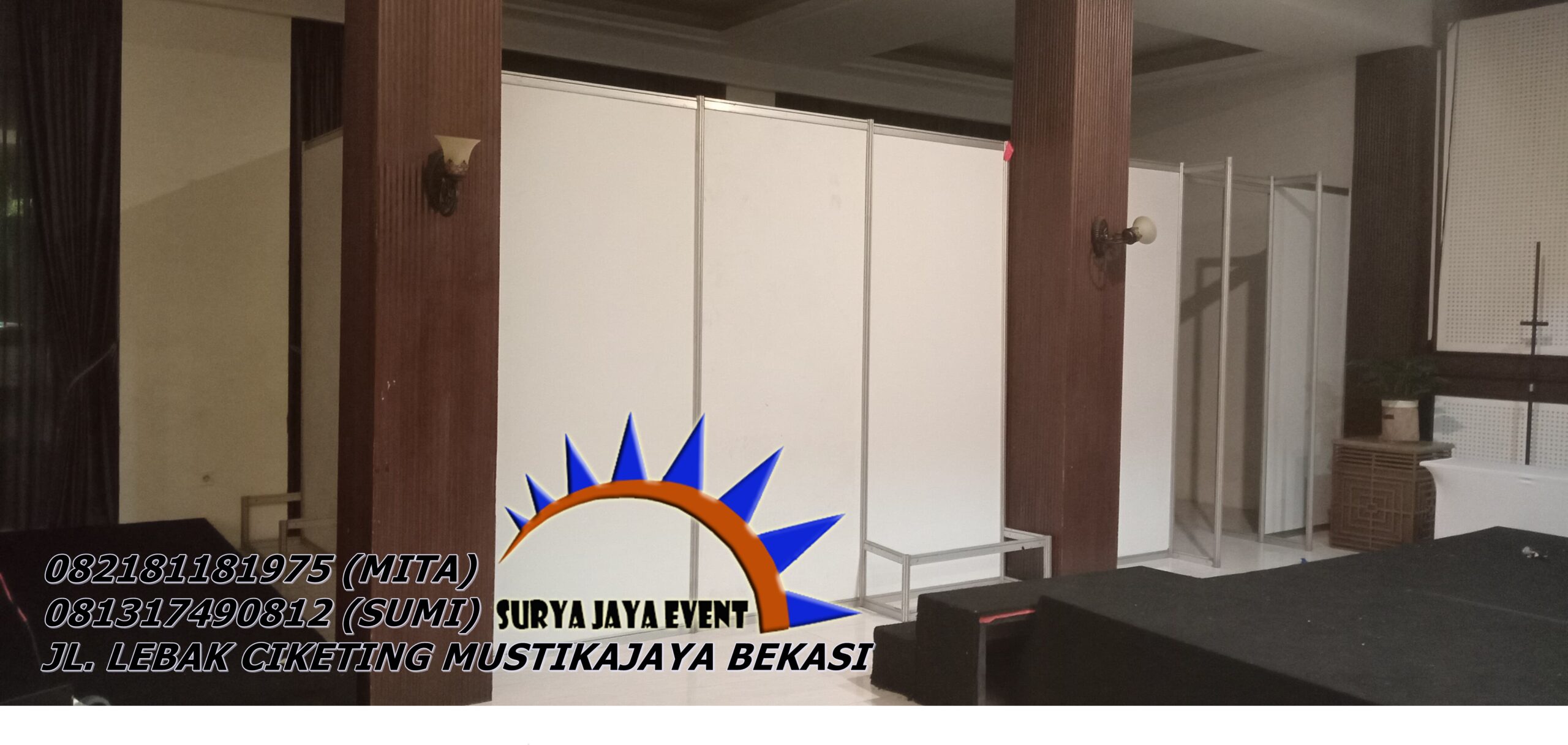 Sewa Partisi Skat Putih Dan Hitam di Jakarta