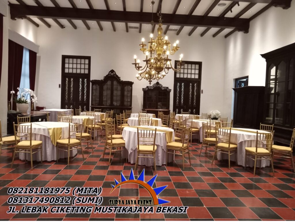 Sewa Round Table Dan Kursi Type Tiffany Gold VIP Kayu Area Jakarta