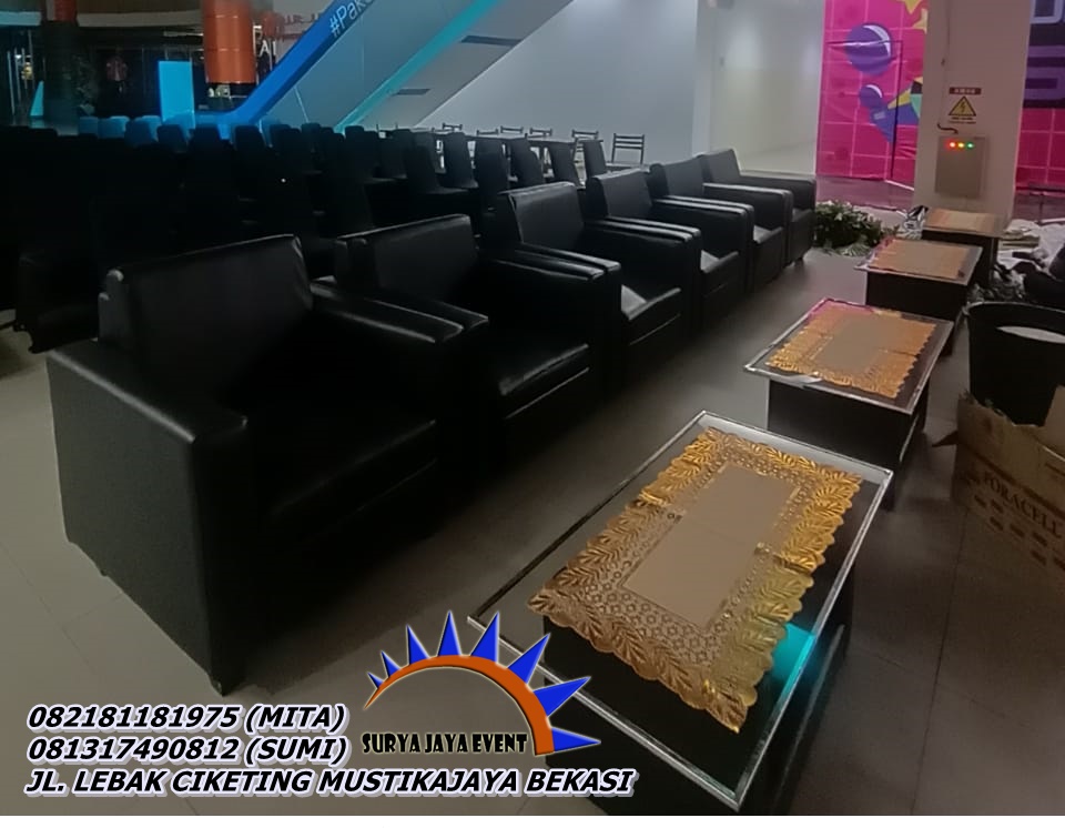 Sewa Sofa Hitam Dan Kursi Futura Cover Hitam Set Meja Kaca Di Jakarta
