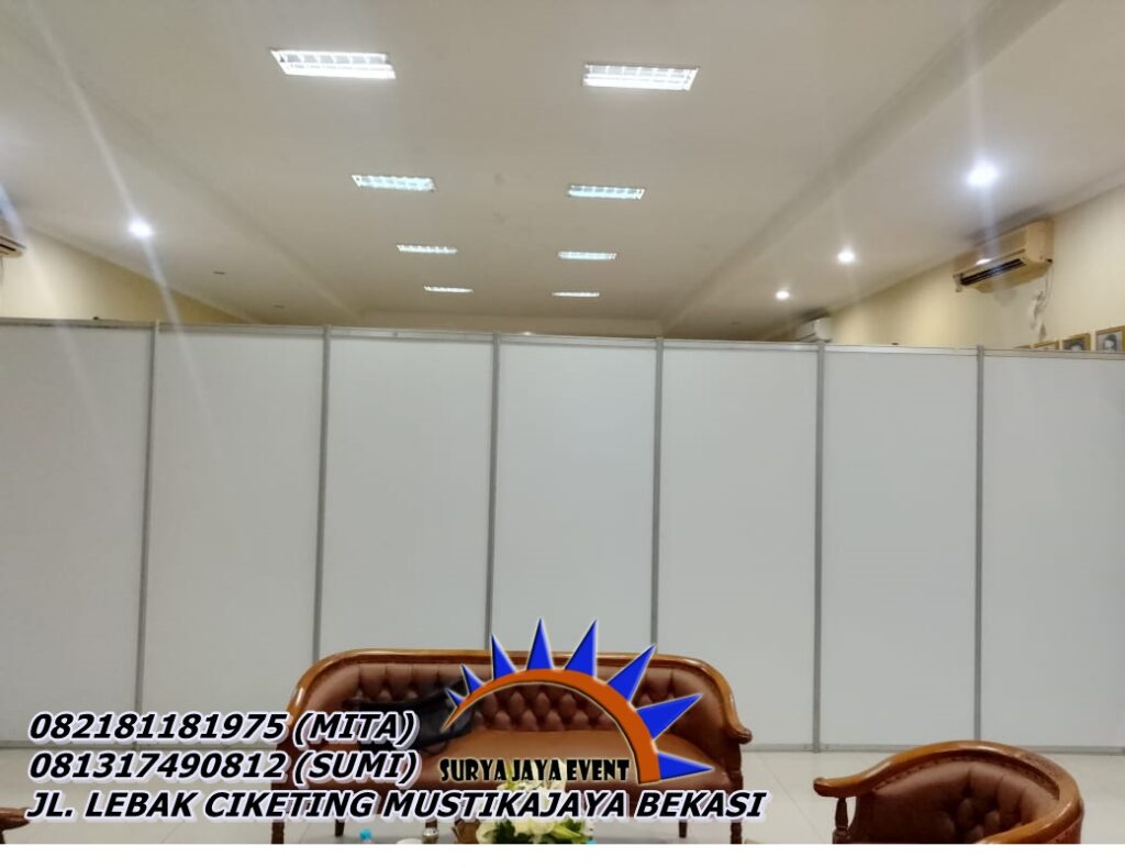 Sewa Partisi Putih R8 di Jakarta