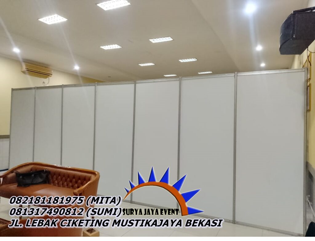 Sewa Partisi Putih R8 di Jakarta