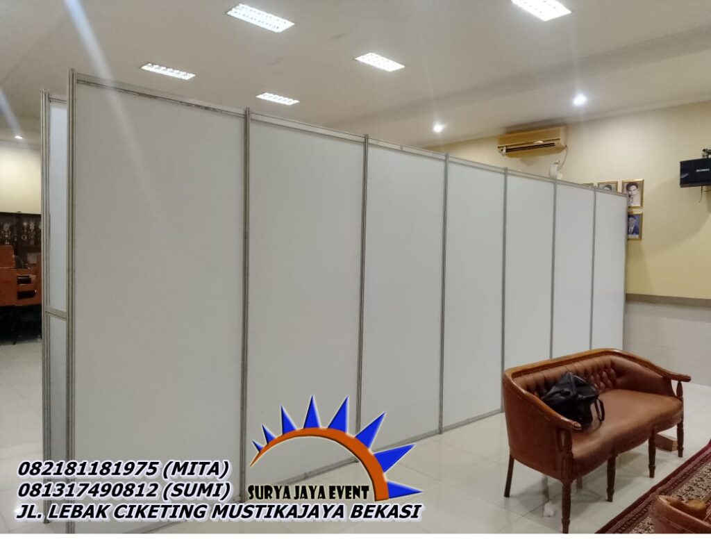 Sewa Partisi Putih R8 di Jakarta