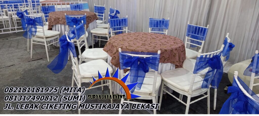 Rental Round Table Set Kursi Kayu Tiffany Gold Jakarta