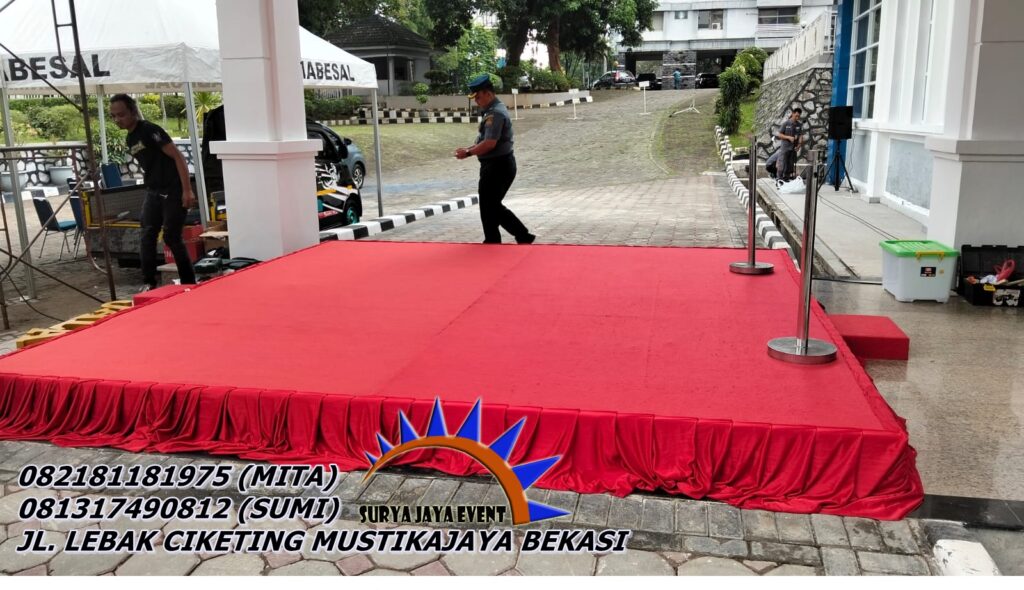 Sewa Panggung Kotak Cover Dan Poni Merah Jakarta