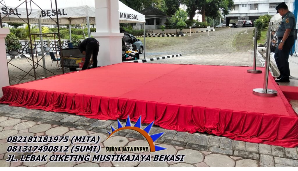 Sewa Panggung Kotak Cover Dan Poni Merah Jakarta